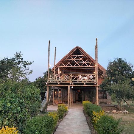 Engiri Game Lodge And Campsite Katunguru Экстерьер фото