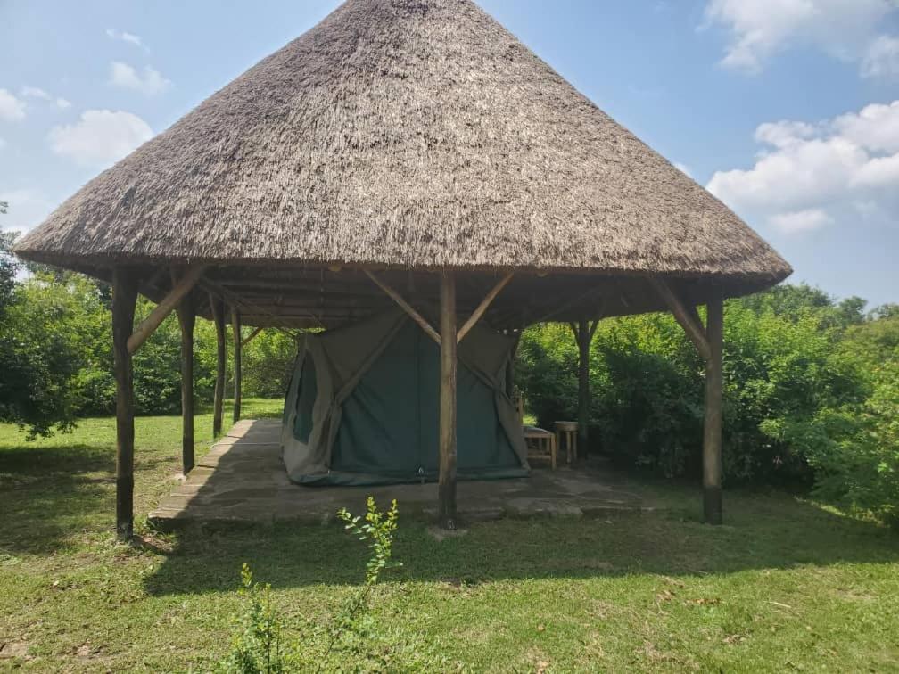 Engiri Game Lodge And Campsite Katunguru Экстерьер фото