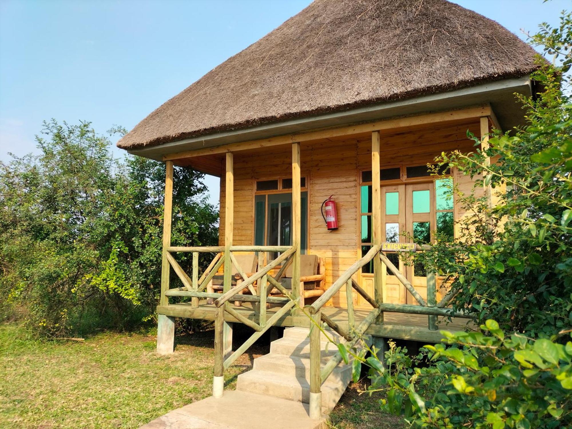 Engiri Game Lodge And Campsite Katunguru Экстерьер фото